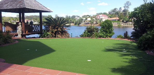 Improving Your Golf Game with a Home Putting Green
