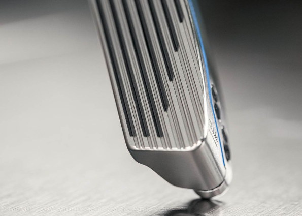 Nike Method Origin Putter grooves