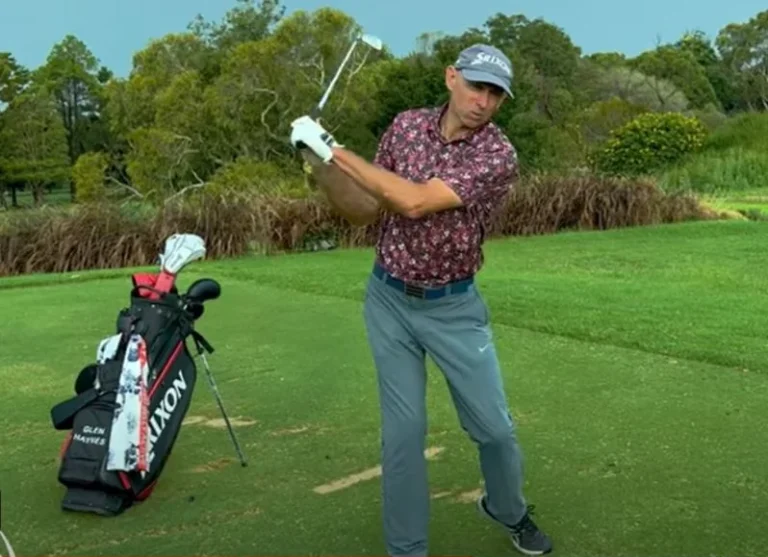 Easy Golf Swing for Seniors: Aussie Golf Pros